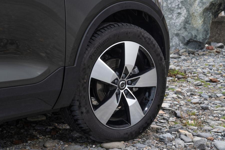 Колеса Volvo XC40 D3 Inscription 2018 года  (UK) (фото 14 из 40)